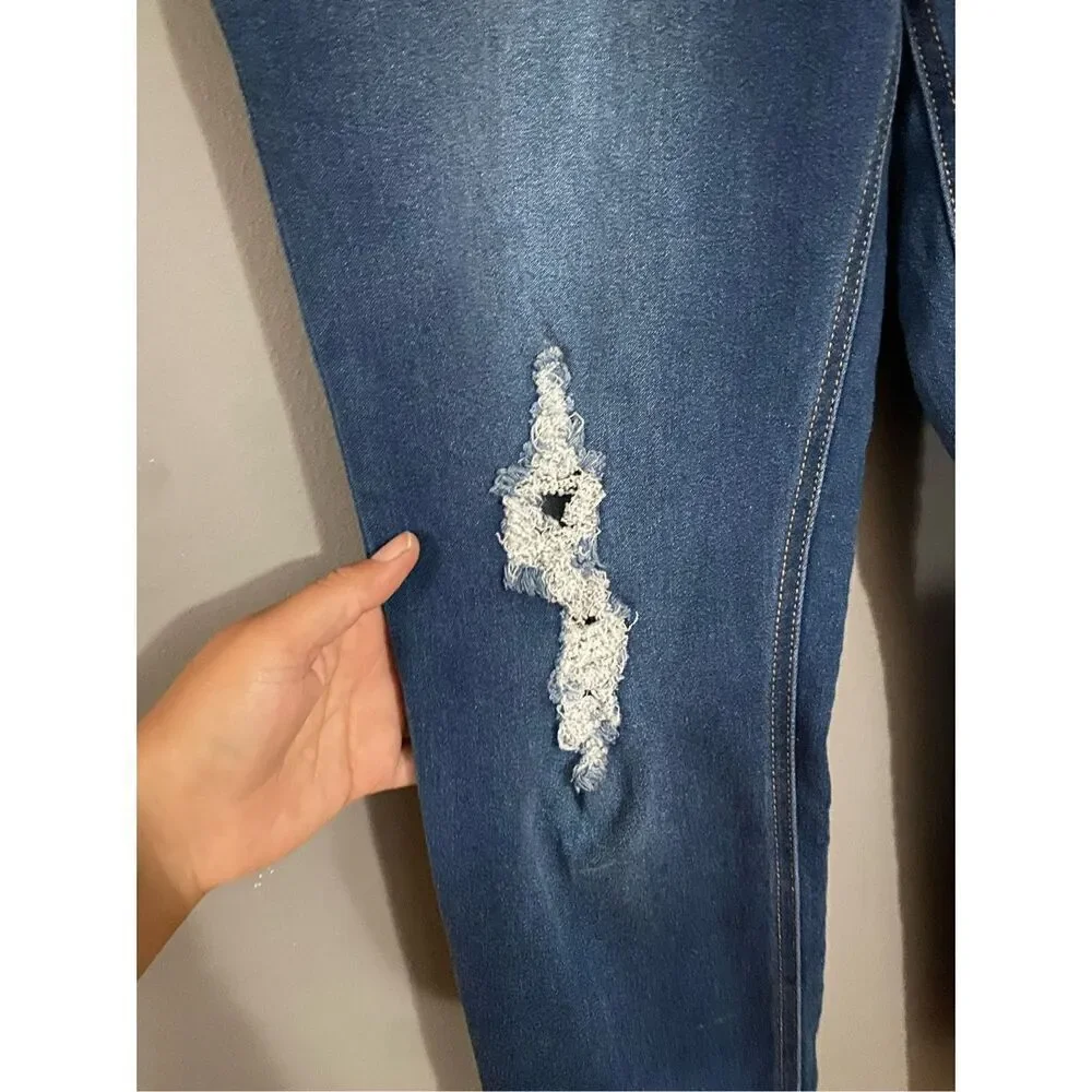 Revival Light Wash Skinny Jeans Size 11 NWOT